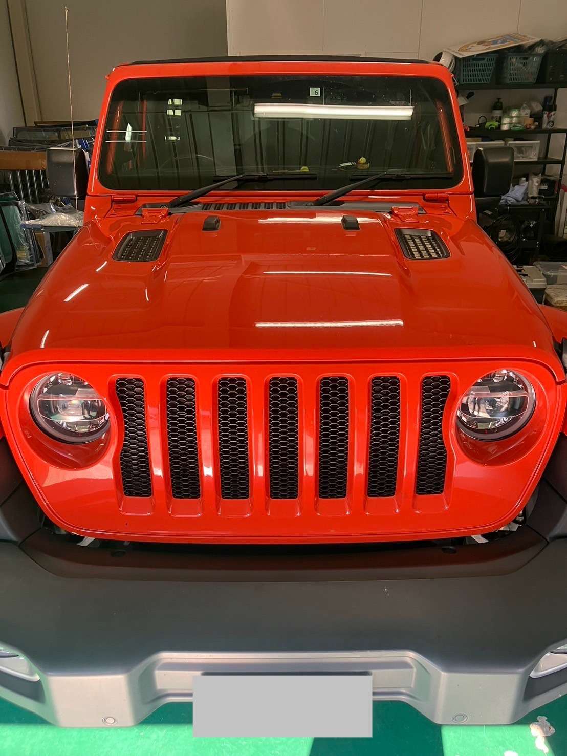 jeep ラングラー　フロントガラス交換