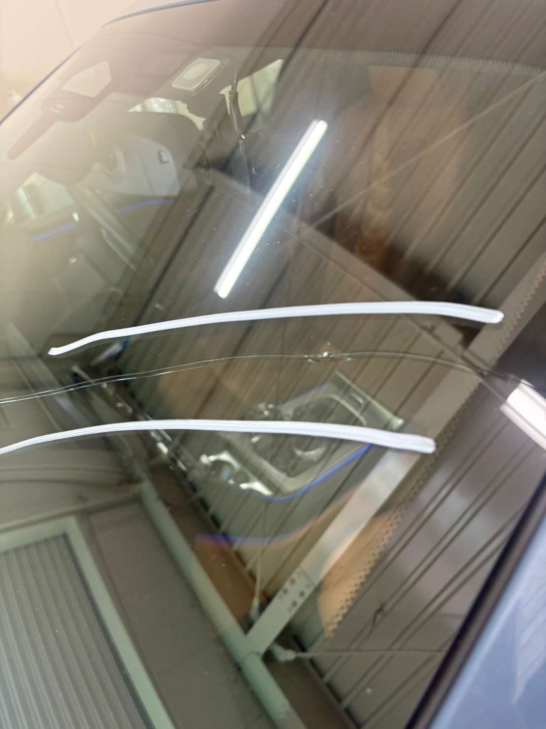 BMW840i  フロントガラス交換とエーミング