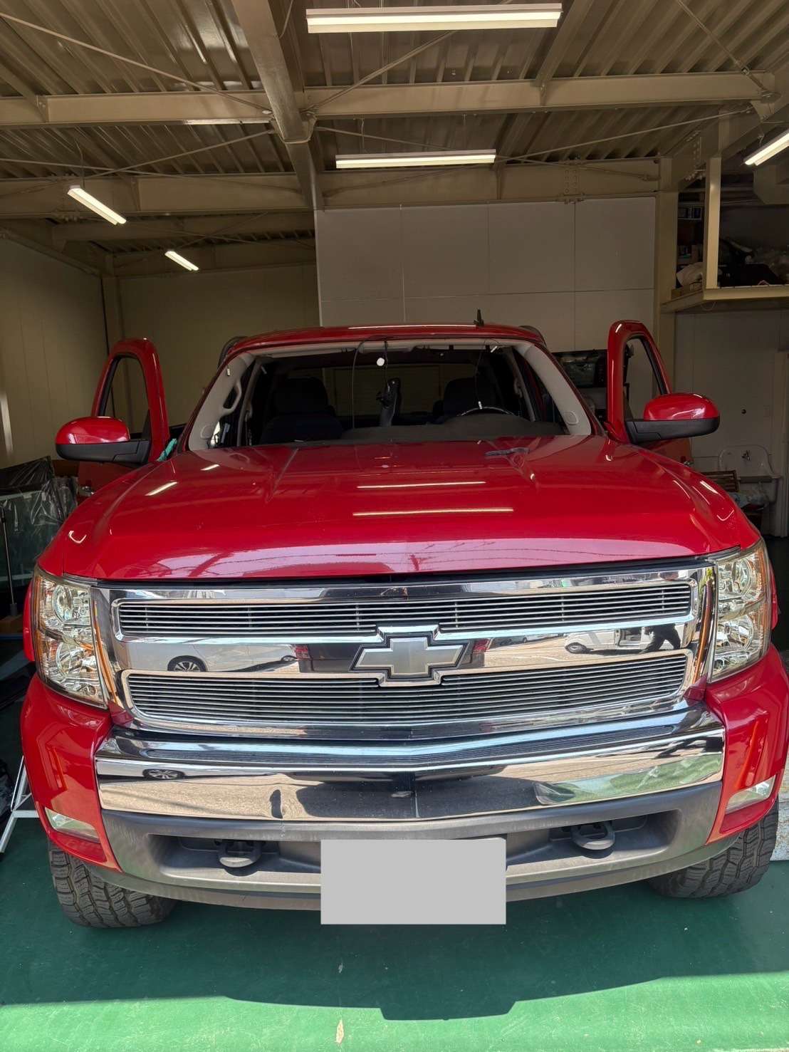 シボレーシルバラード　フロントガラス交換